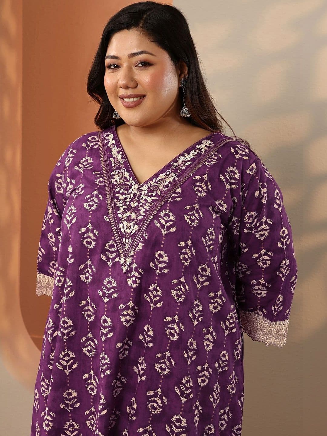 EXTRA LOVE BY LIBAS Plus Size Women Ethnic Motifs Printed Kurta with Trousers & Dupatta thumbnail 5