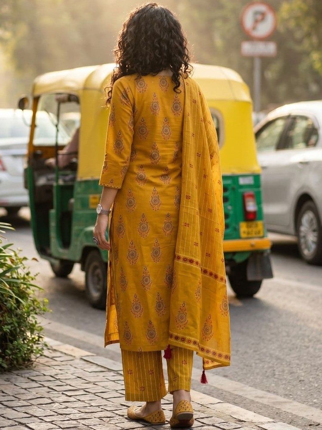 KRYSAL Women Ethnic Motifs Printed Regular Kurta with Trousers & With Dupatta thumbnail 3