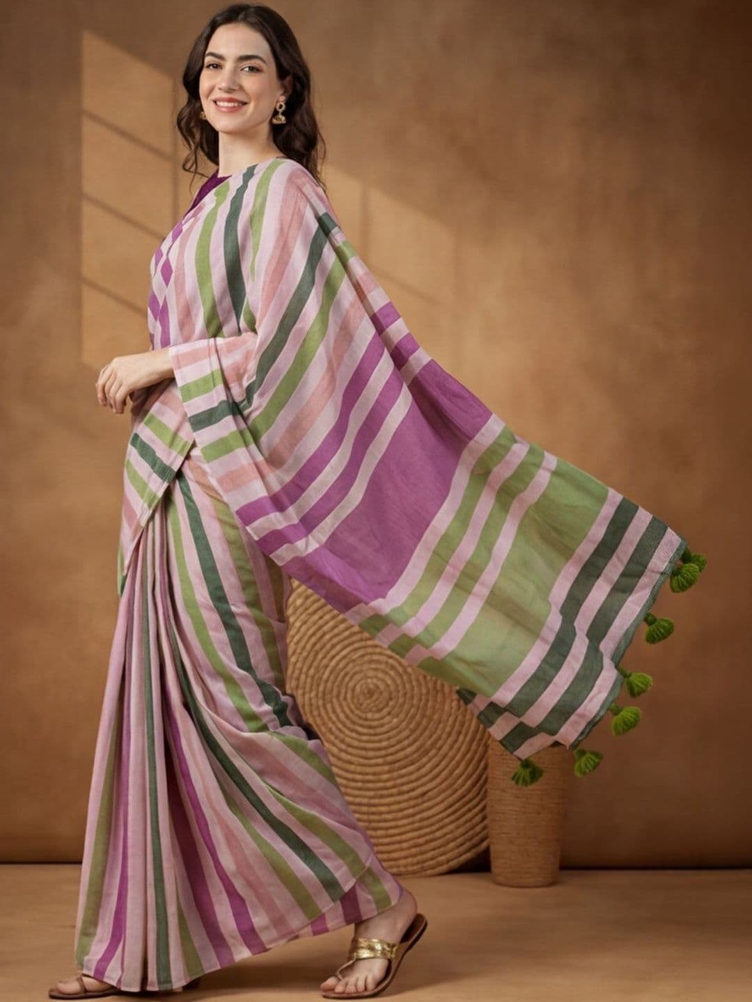 Jaipur Kurti Striped Pure Linen Saree thumbnail 2