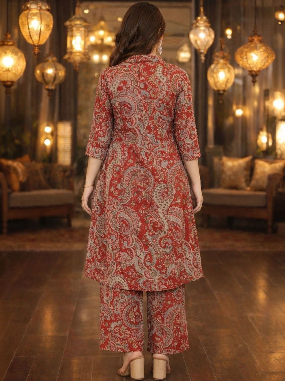 Demirner Women Paisley Printed Regular Pure Cotton Kurta with Trousers thumbnail 2
