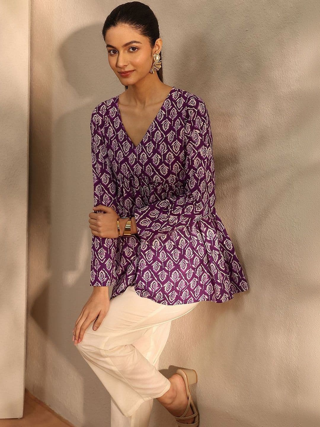 Libas Ethnic Motifs Printed V-Neck Empire Kurti - view 1
