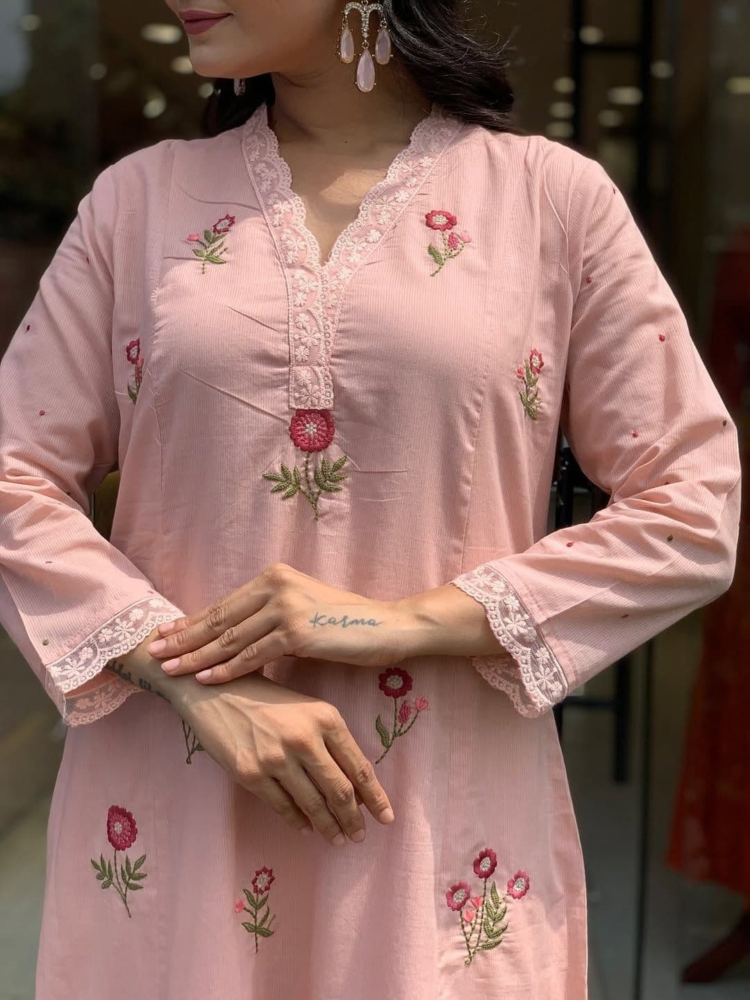 Sangria Self Design Chanderi Silk V-Neck Kurta & Trousers With Dupatta thumbnail 2
