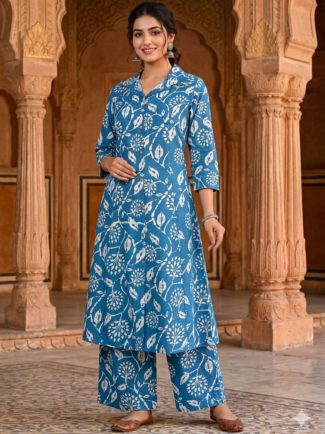 Bunkari Women Floral Printed Regular Pure Cotton Kurta with Palazzos - view 1