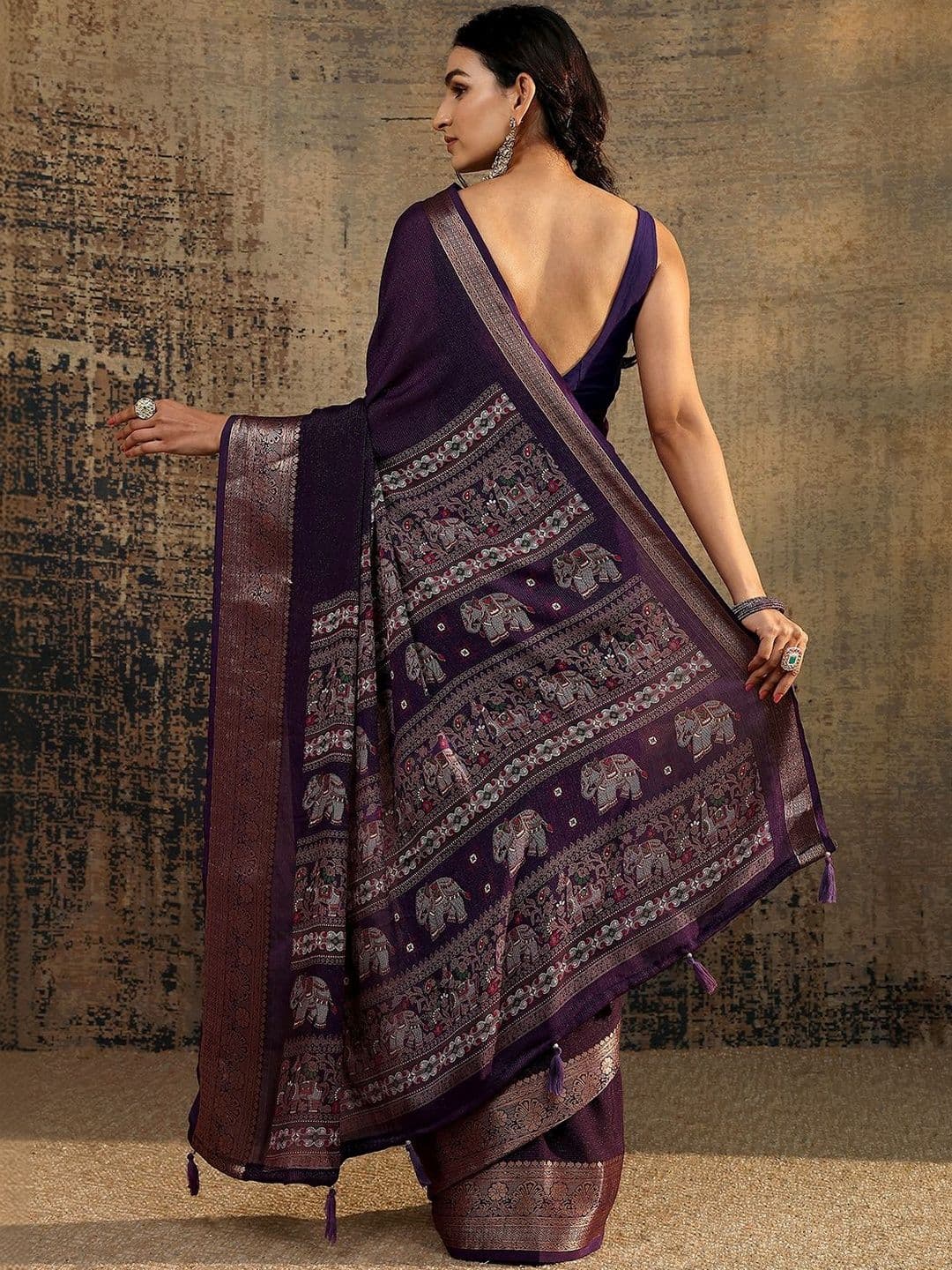 Libas Purple Solid Saree With Unstitched Blouse Piece thumbnail 5