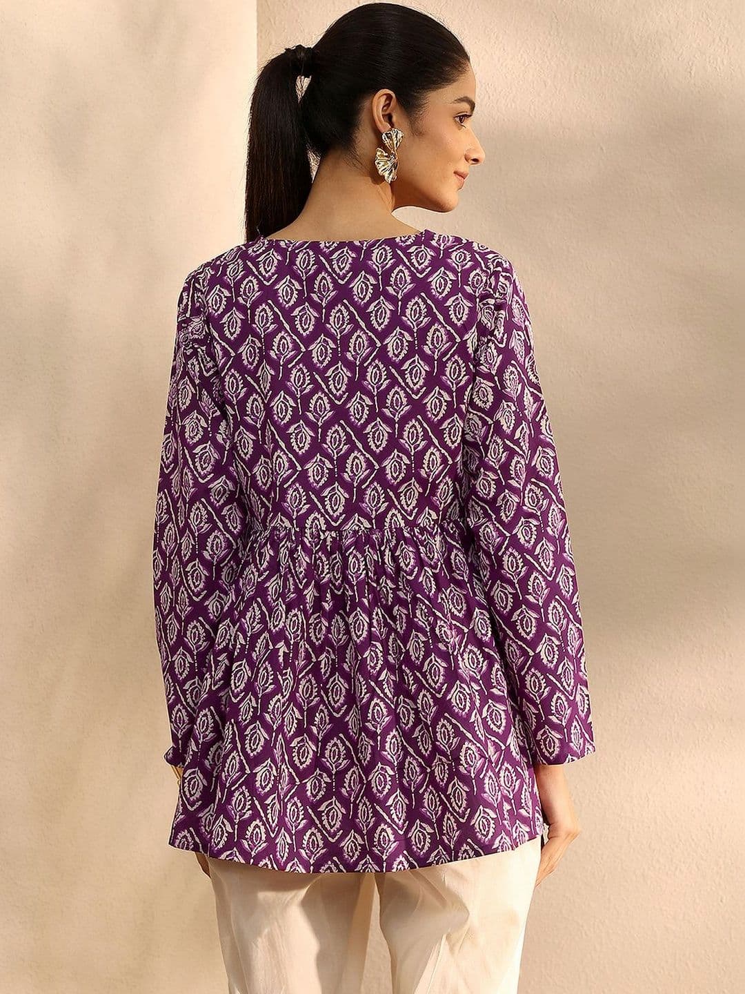 Libas Ethnic Motifs Printed V-Neck Empire Kurti thumbnail 5