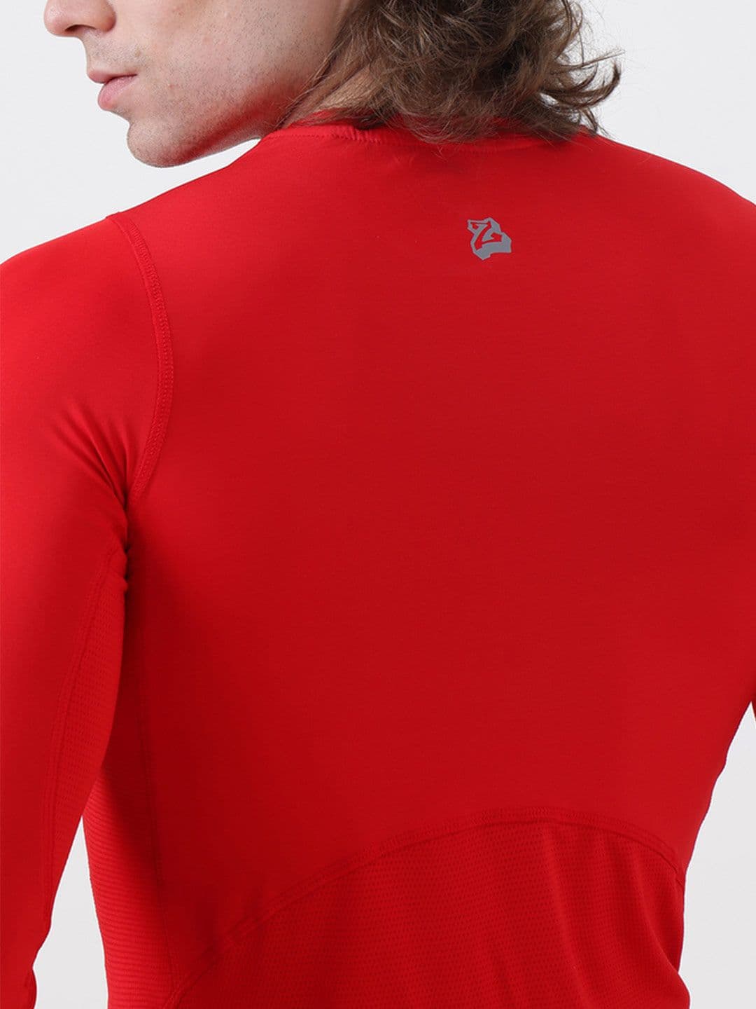MuscleBlaze Unisex Brand Logo Printed Round Neck Compression T-shirt thumbnail 3