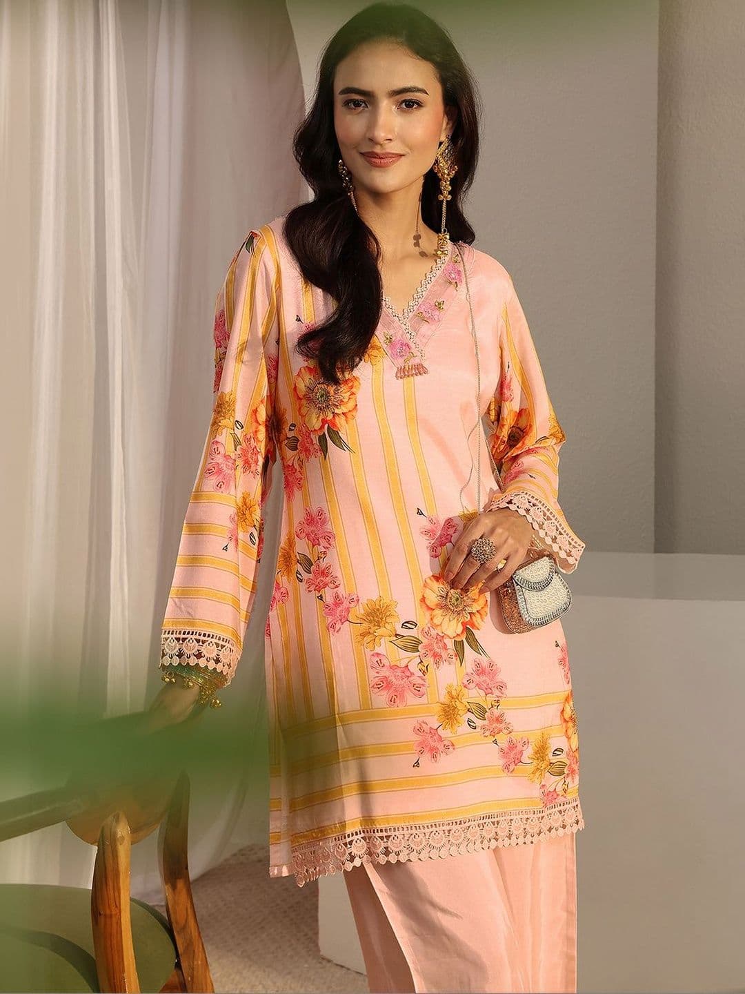 Libas Peach Floral Printed Straight Kurta Set thumbnail 5