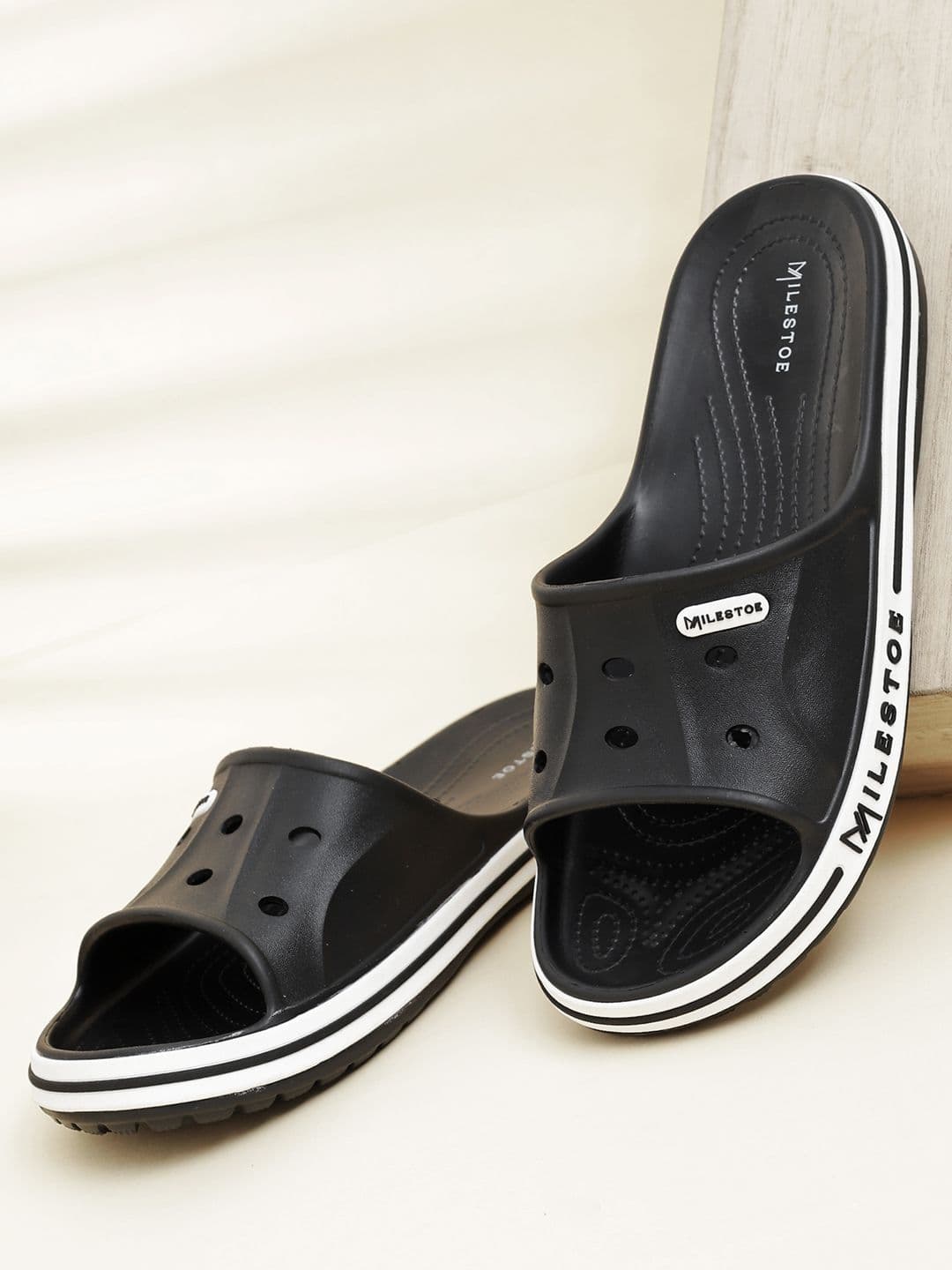 MILESTOE Men Striped Sliders - view 1