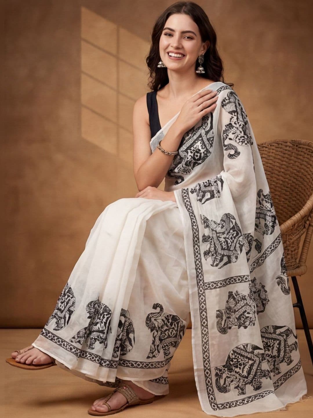 Jaipur Kurti Ethnic Motifs Linen Blend Saree thumbnail 6