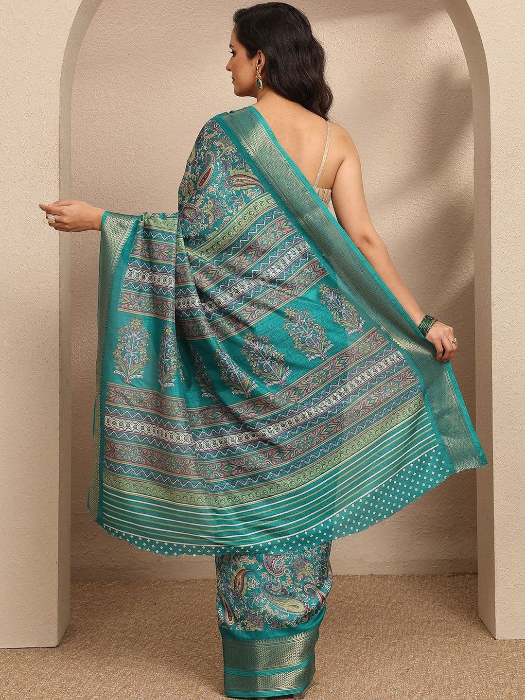 Libas Green Paisley Printed Saree With Unstitched Blouse Piece thumbnail 6