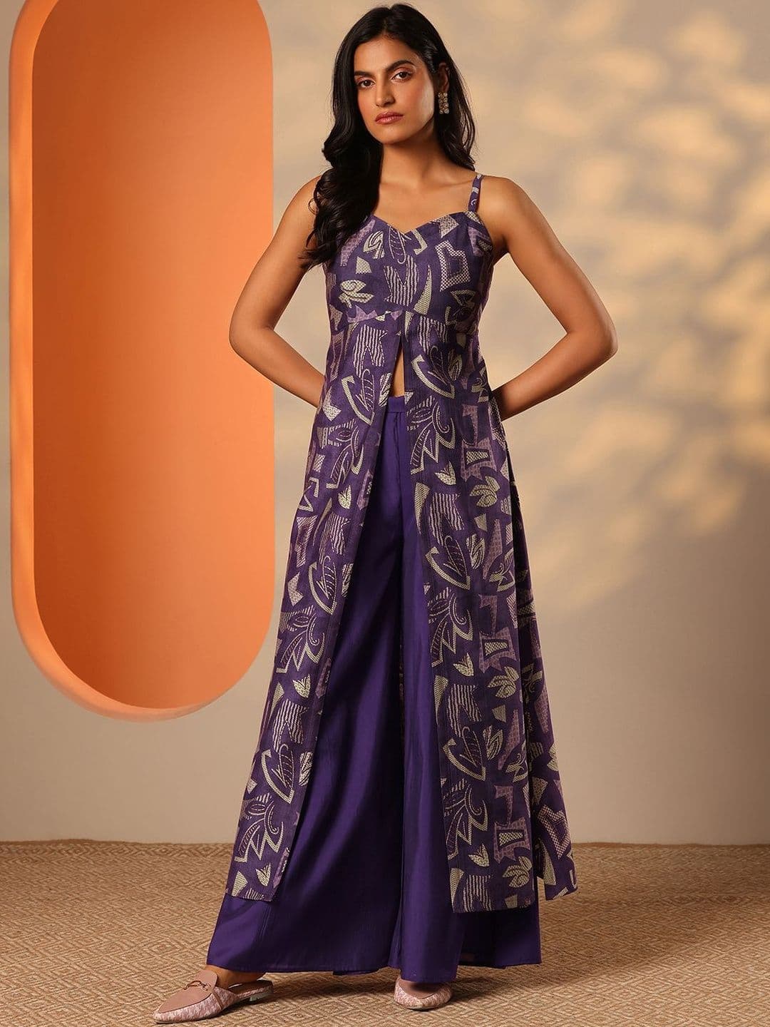 Libas Women Printed High Slit Kurta with Palazzos thumbnail 4