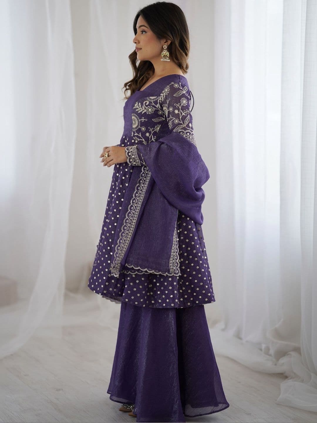 MARUTI VASTRAM Women Ethnic Motifs Printed Empire Thread Work Pure Silk Kurta with Sharara & With Dupatta thumbnail 6