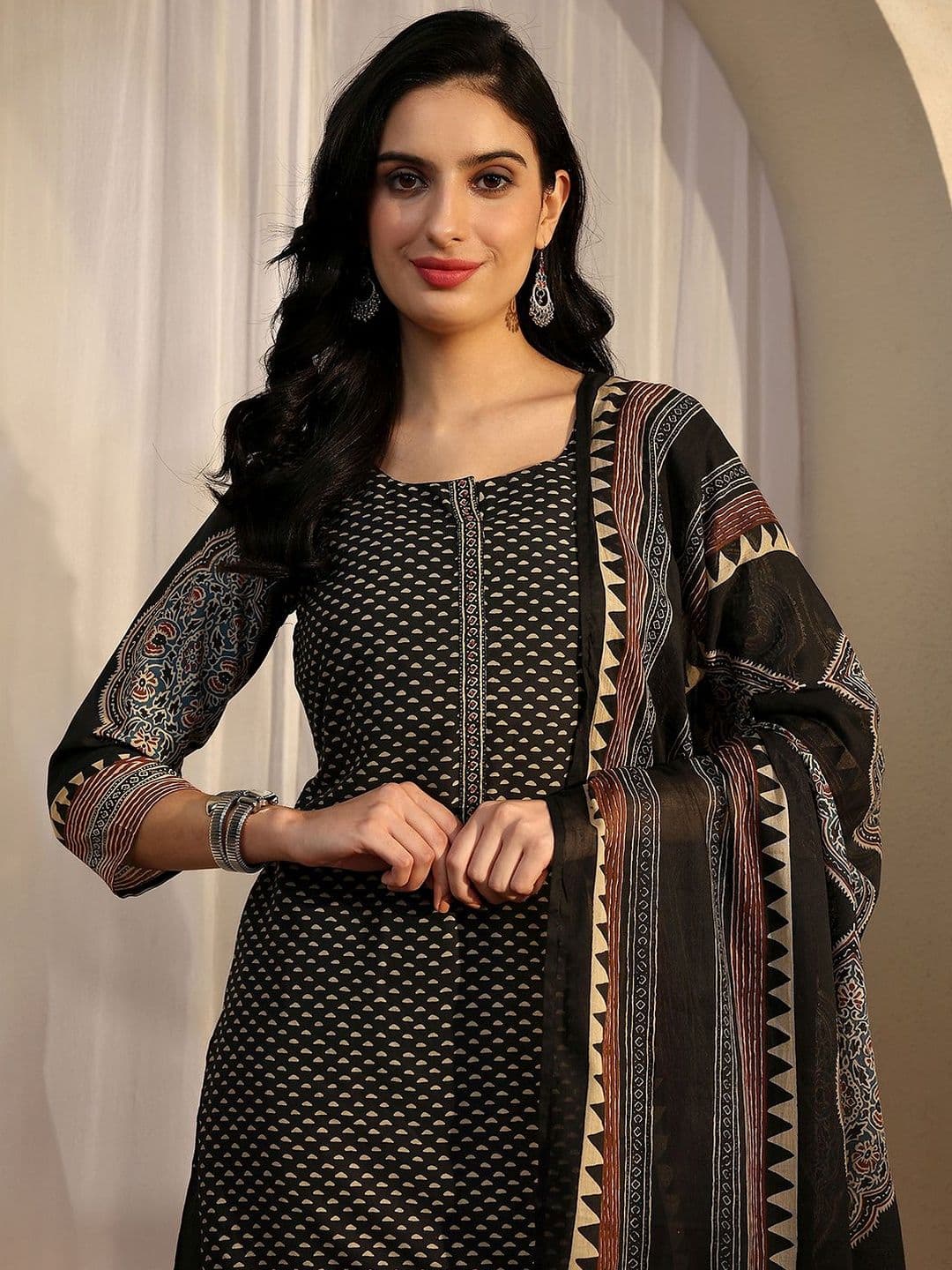 Libas Women Ethnic Motifs Printed Regular Kurta with Palazzos & With Dupatta thumbnail 2