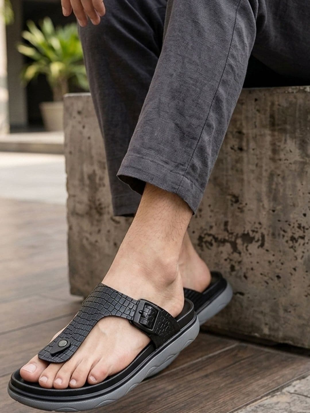 Layasa Men Thong Flip-Flops - view 1