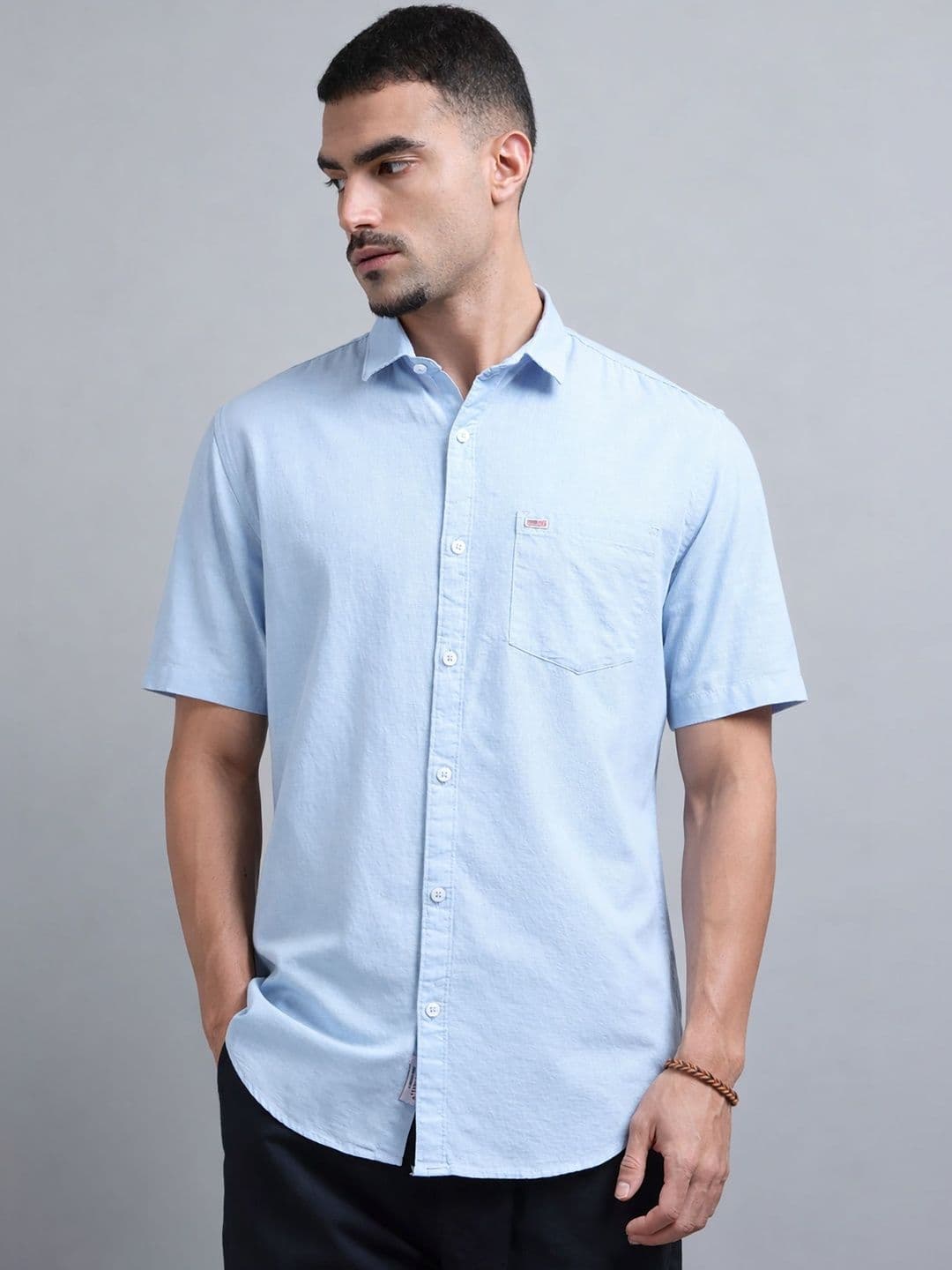 U.S. PITCHERS Men's Regular Fit Casual Shirt with Curved Hem - view 1