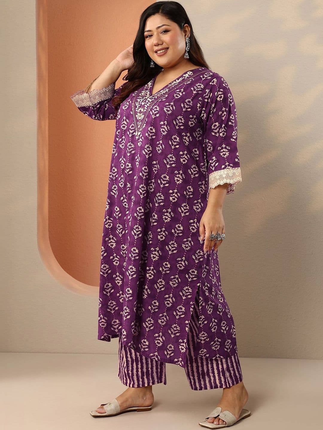EXTRA LOVE BY LIBAS Plus Size Women Ethnic Motifs Printed Kurta with Trousers & Dupatta thumbnail 6