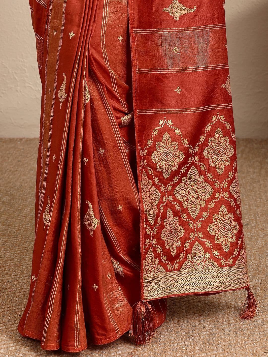 Libas Rust Woven Design Banarsi Saree With Unstitched Blouse Piece thumbnail 2
