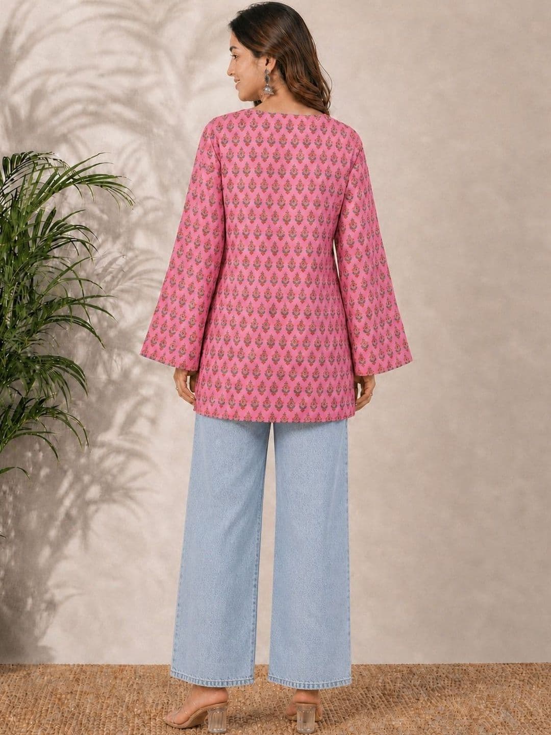 Sangria Printed V-Neck Above Knee Straight Kurtas thumbnail 3