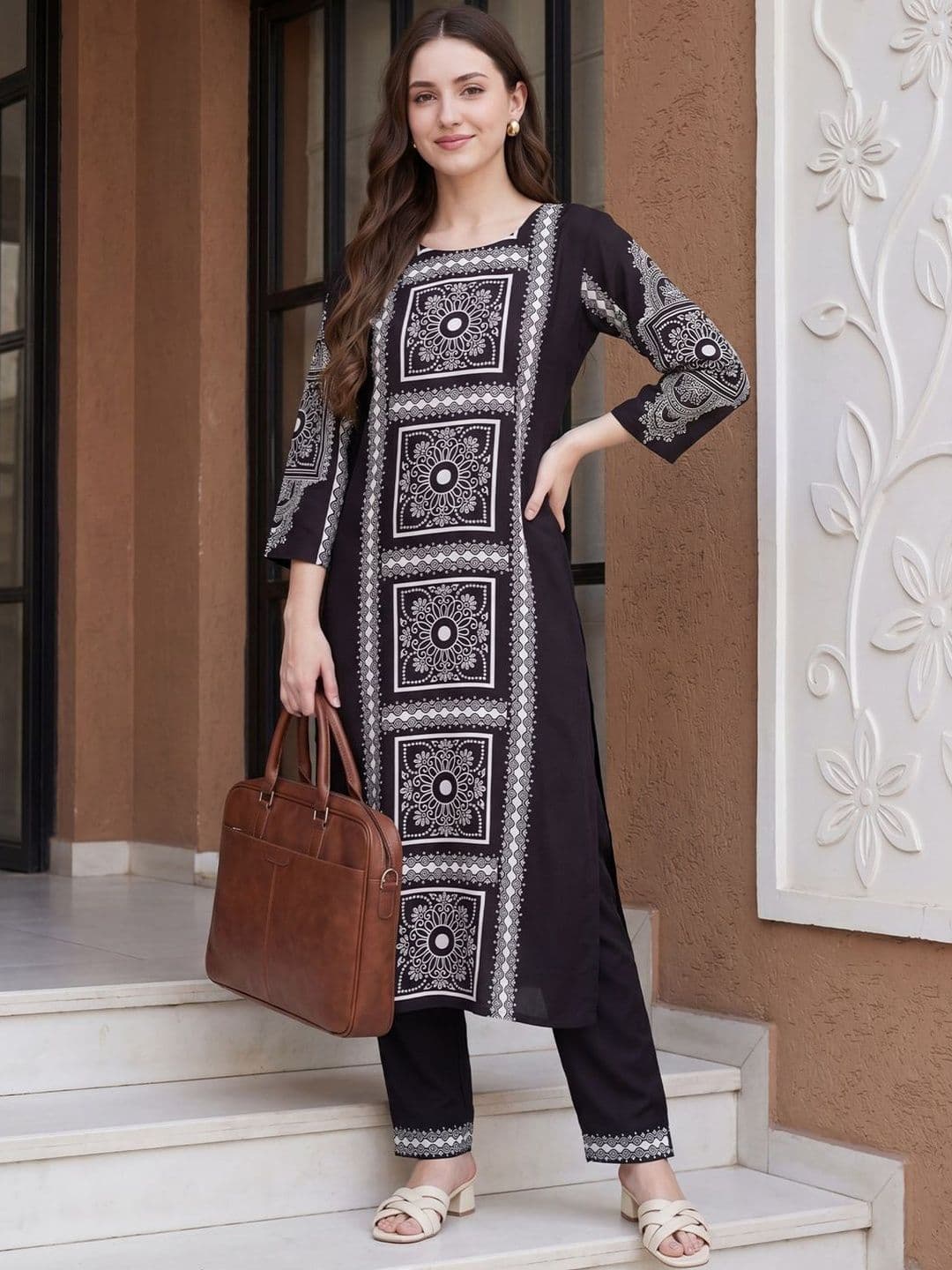 Indo Era Women Ethnic Motifs Printed Regular Kurta with Trousers thumbnail 3