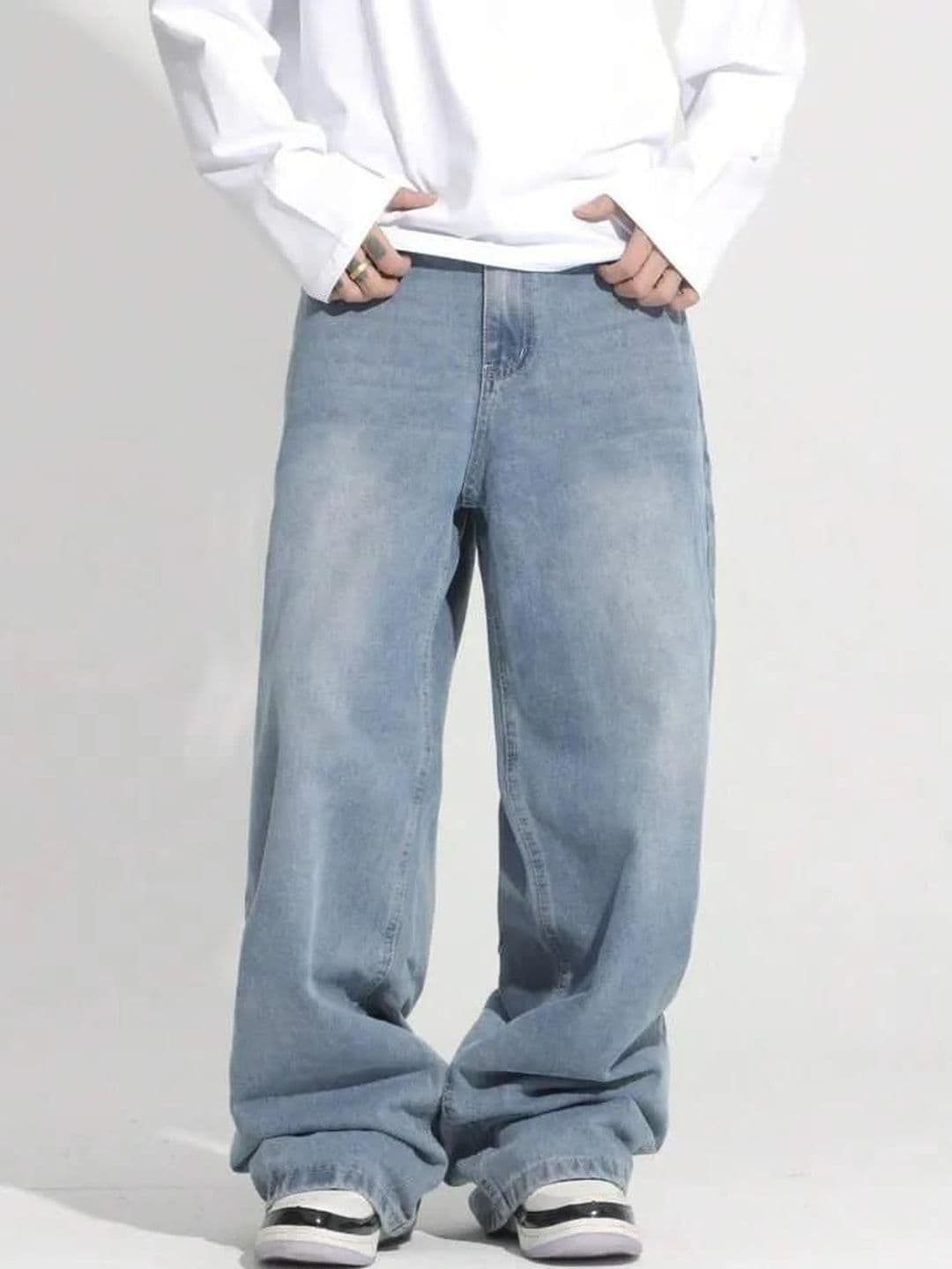 Kotty Men Relaxed Fit Low-Rise Light Denim Fade Jeans thumbnail 2