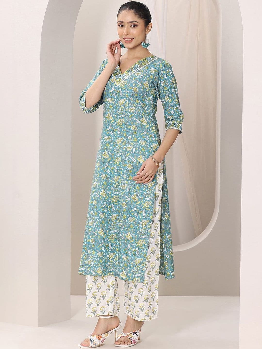 Libas Women Floral Printed Regular Kurta with Trousers & With Dupatta thumbnail 3