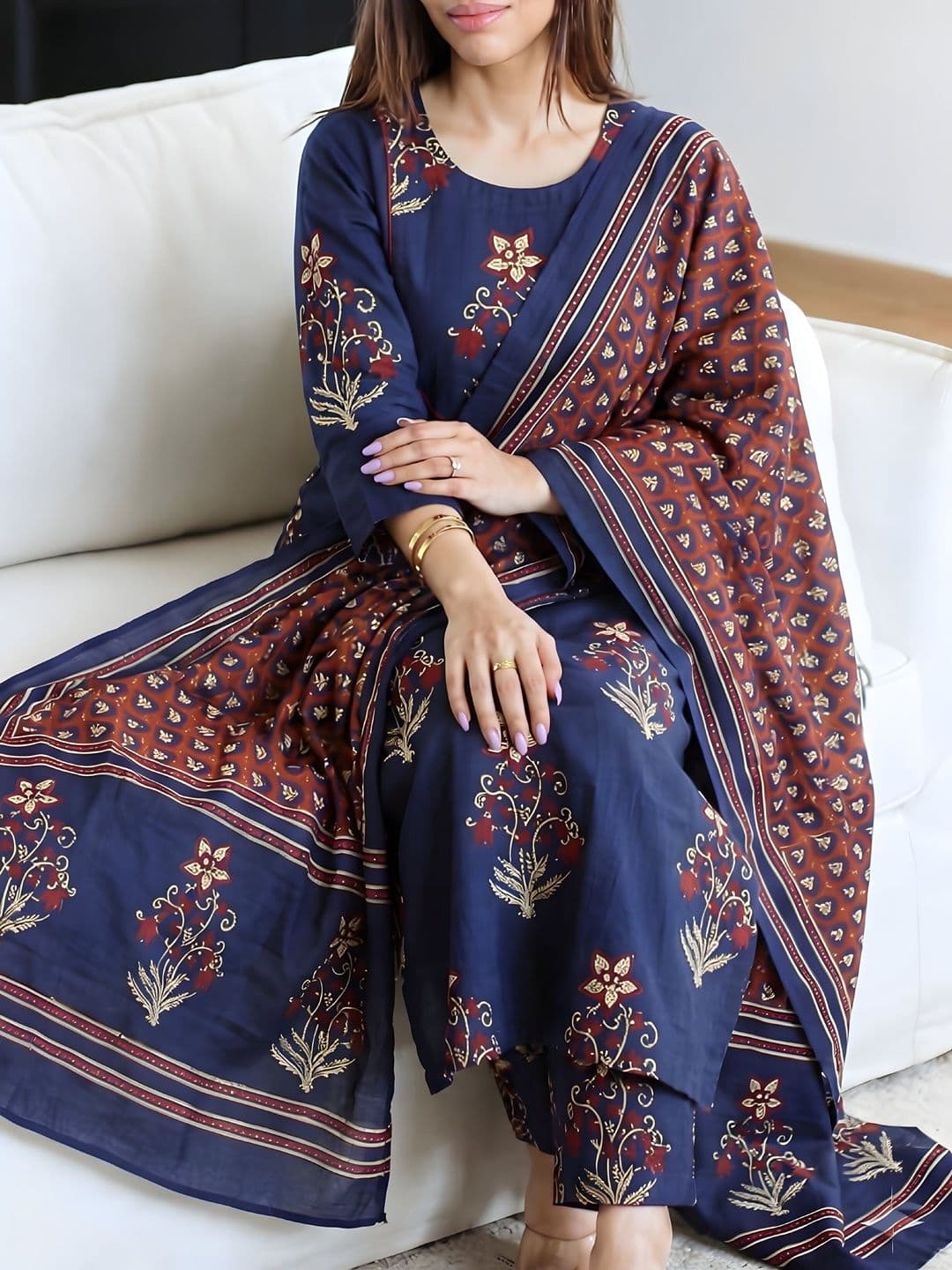 MYRIE Women Ethnic Motifs Printed Regular Thread Work Kurta with Trousers & With Dupatta thumbnail 2