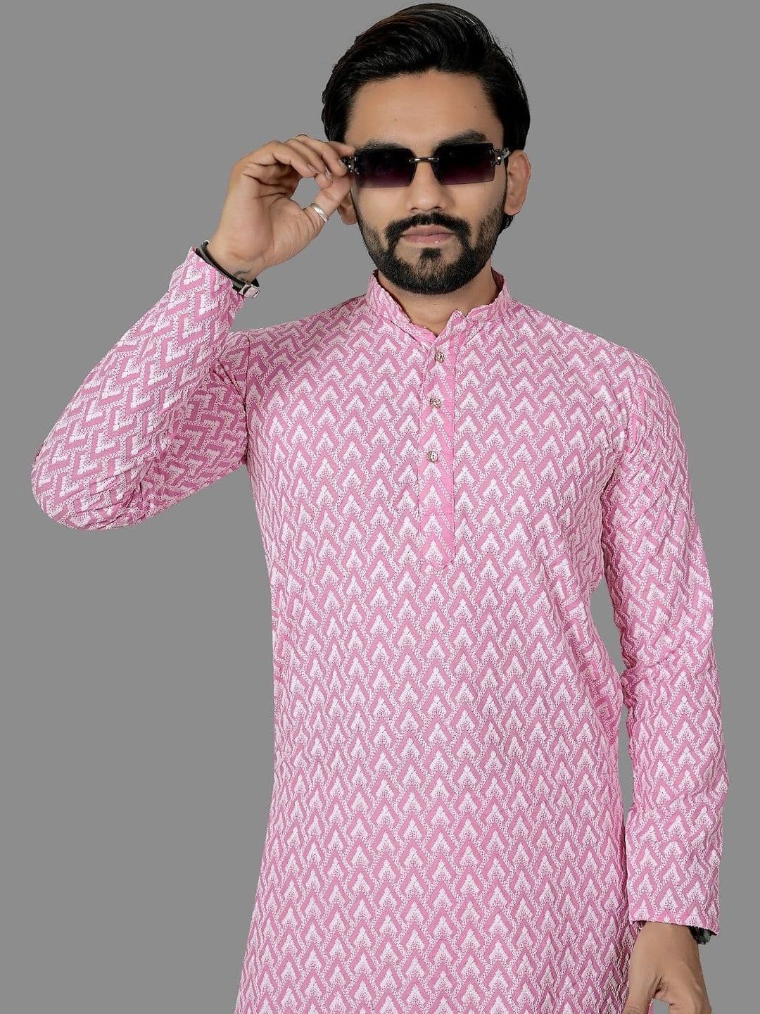 Leipzig Fashion Men Geometric Printed Kurta thumbnail 3