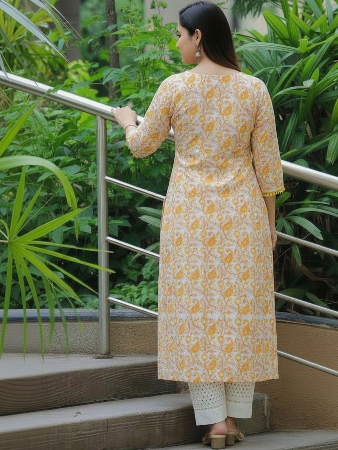 Sa Rasa Women Paisley Printed Kurta thumbnail 5