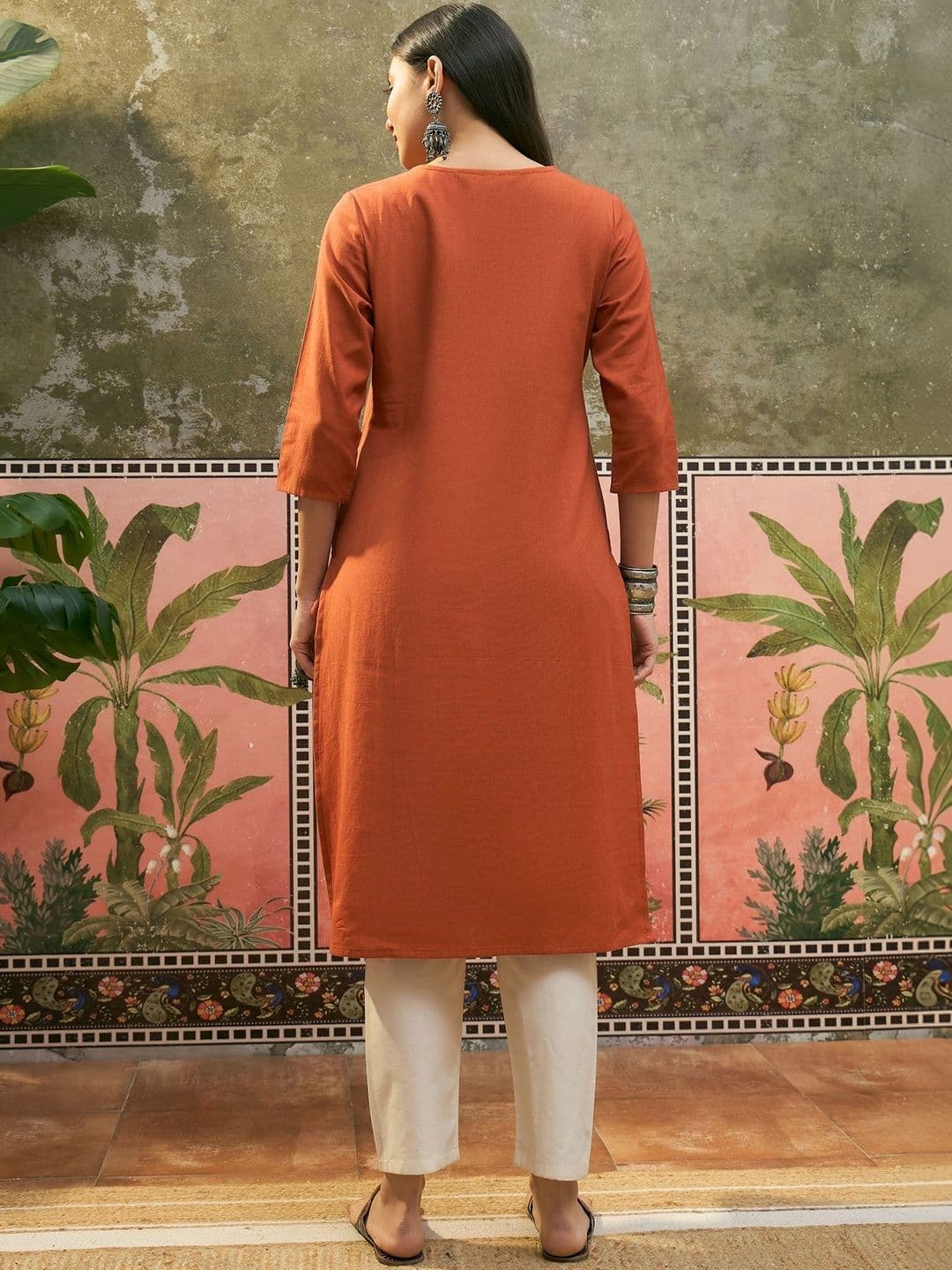 Sangria Printed Cotton V-Neck Calf Length Straight Kurtas thumbnail 4