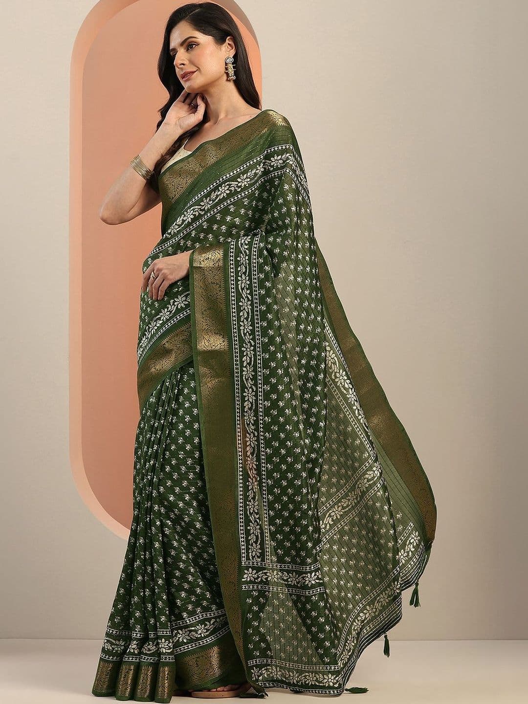 Libas Green Printed Saree With Unstitched Blouse Piece thumbnail 4