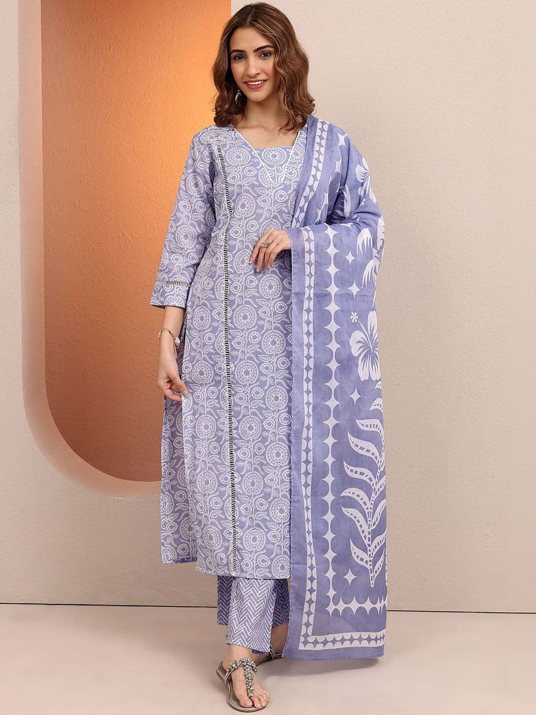 Libas Women Ethnic Motifs Printed Regular Kurta with Trousers & With Dupatta thumbnail 2