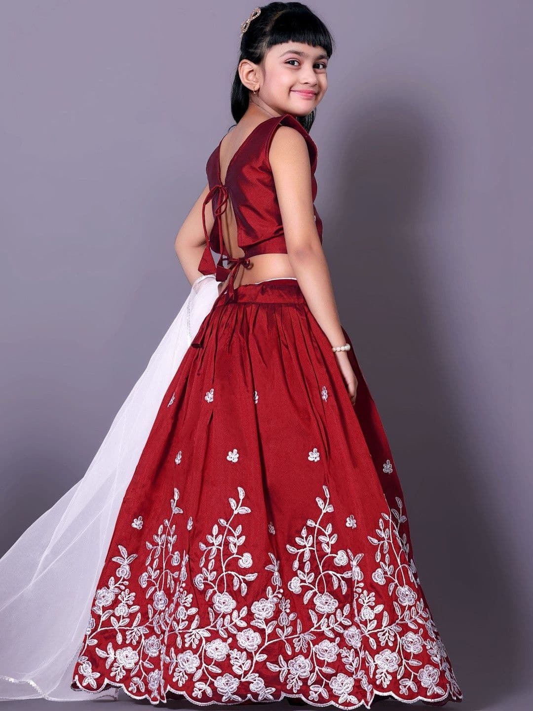 RJ ONLINE Girls Embroidered Thread Work Tie and Dye Ready to Wear Lehenga & Blouse With Dupatta thumbnail 4