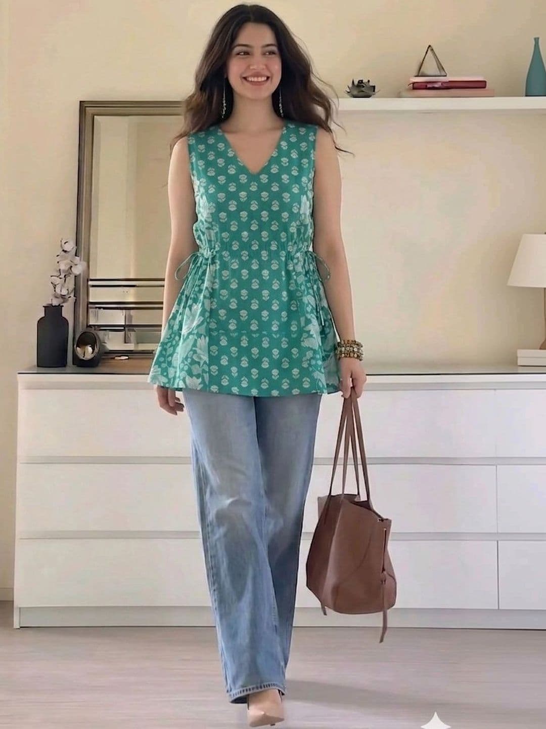 SAICHA Botanical Printed V-Neck Pure Cotton Handloom Kurti thumbnail 2