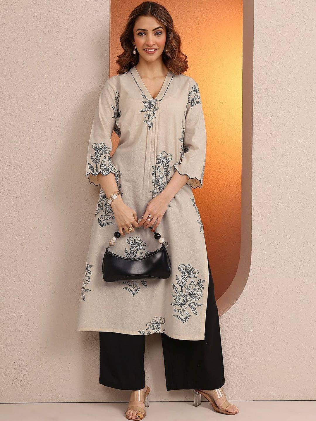 Libas Women Floral Printed Flared Sleeves Floral Kurta thumbnail 5