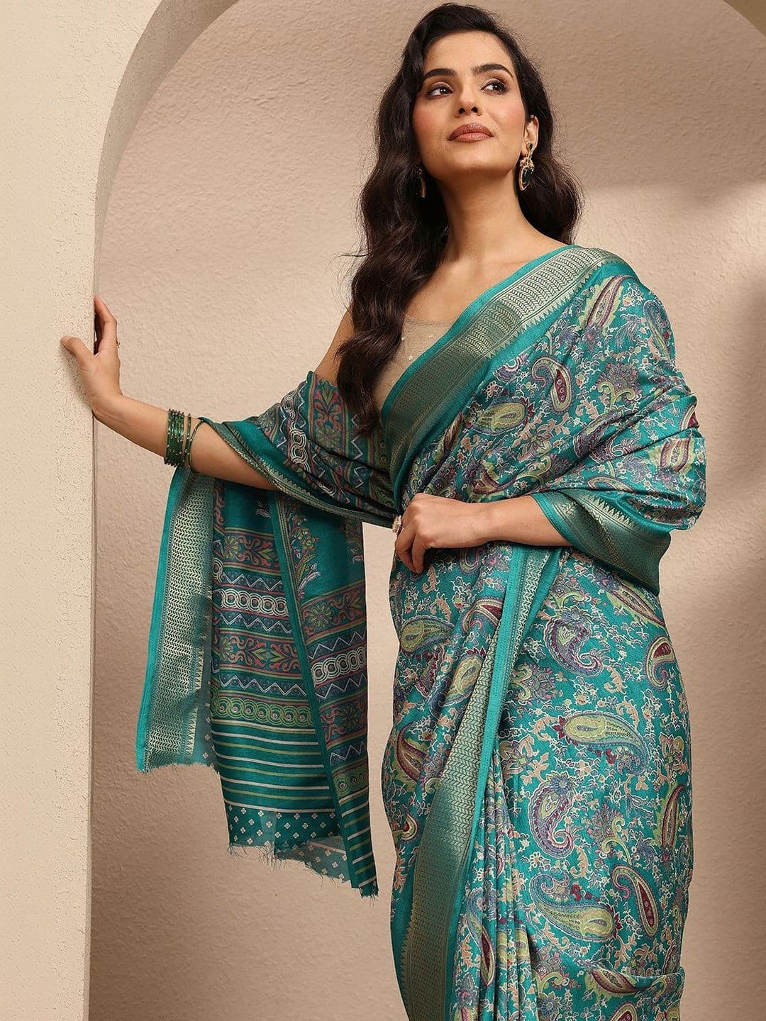 Libas Green Paisley Printed Saree With Unstitched Blouse Piece thumbnail 4