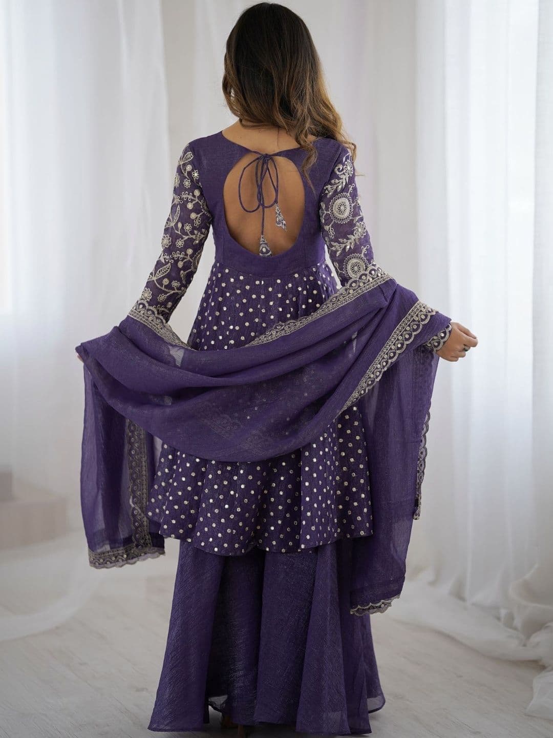 MARUTI VASTRAM Women Ethnic Motifs Printed Empire Thread Work Pure Silk Kurta with Sharara & With Dupatta thumbnail 3