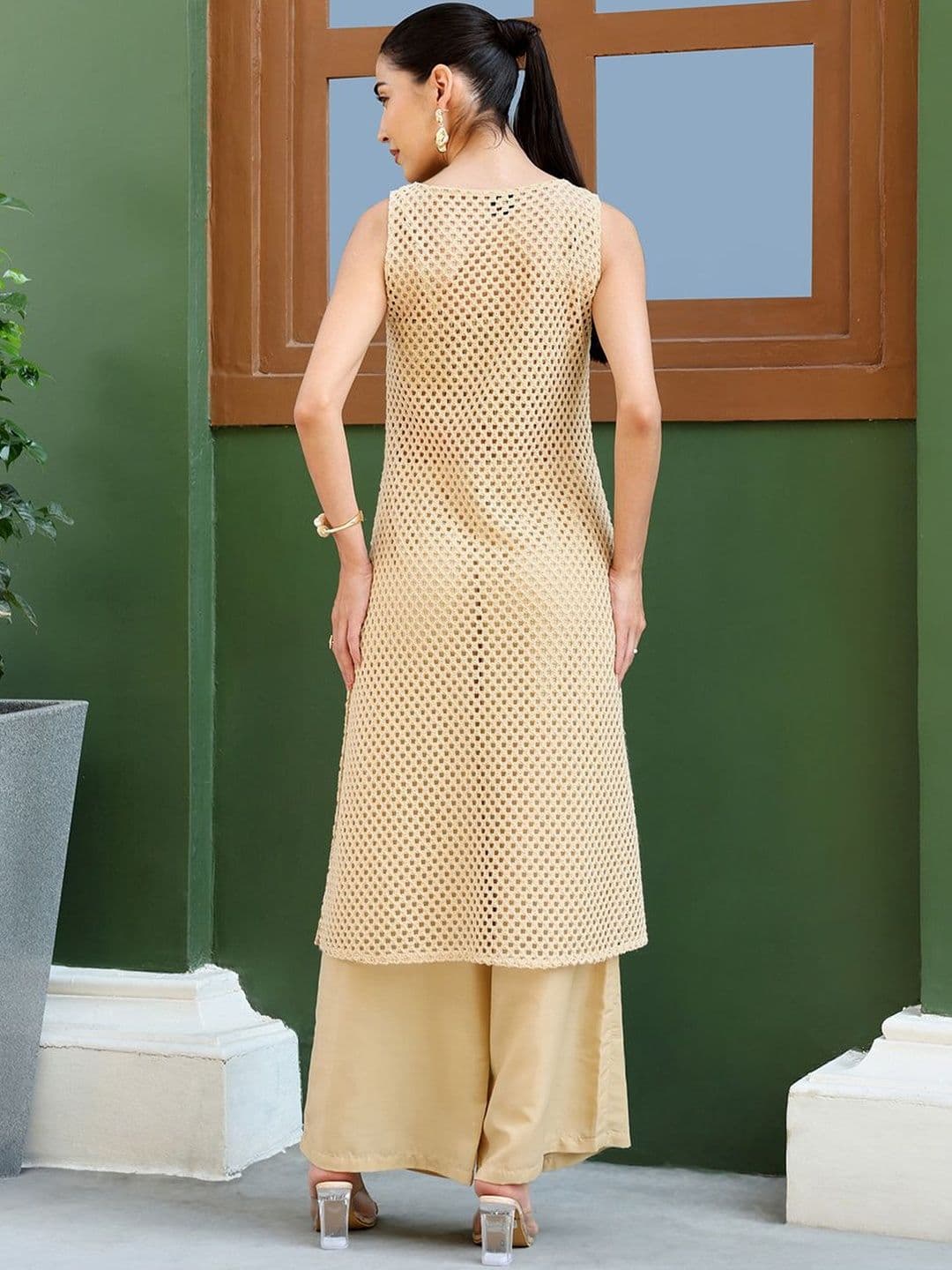 QISSA Women Regular Kurta with Palazzos thumbnail 2