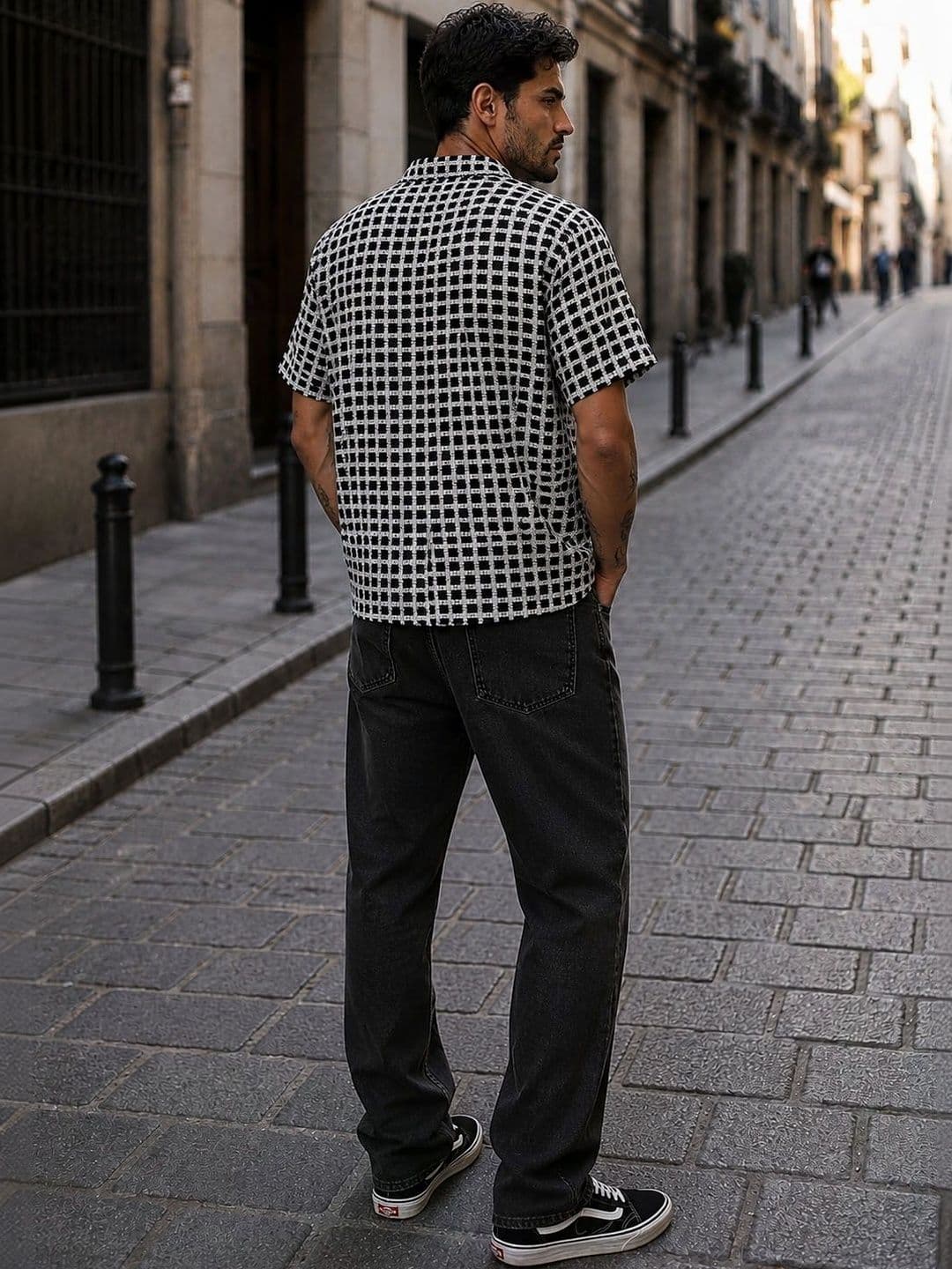 The Roadster Lifestyle Co. Classic Checked Cotton Half Sleeve Shirt thumbnail 3
