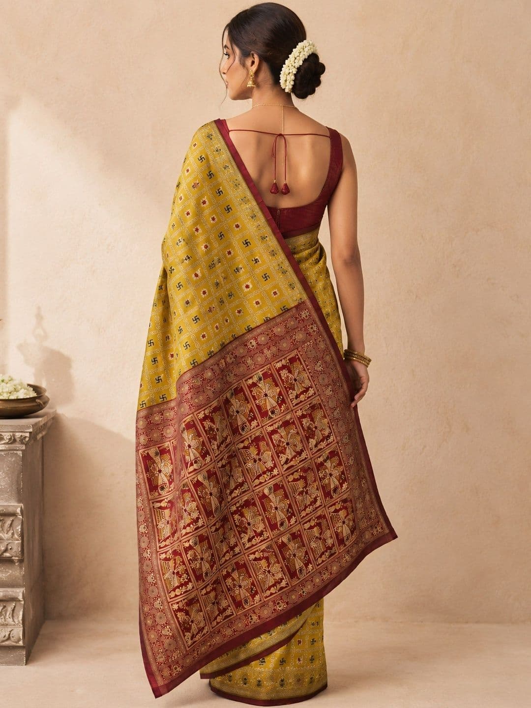KAILASA Ethnic Motifs Zari Art Silk Handloom Kanjeevaram Saree thumbnail 4