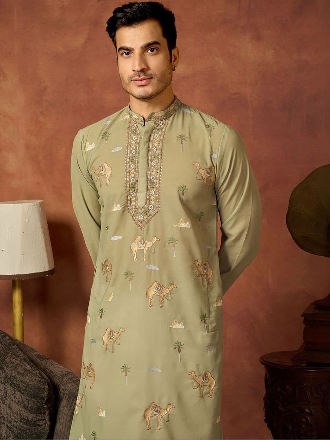 House of Pataudi Embroidered Cotton Mandarin Collar Knee Length Straight Kurta thumbnail 2