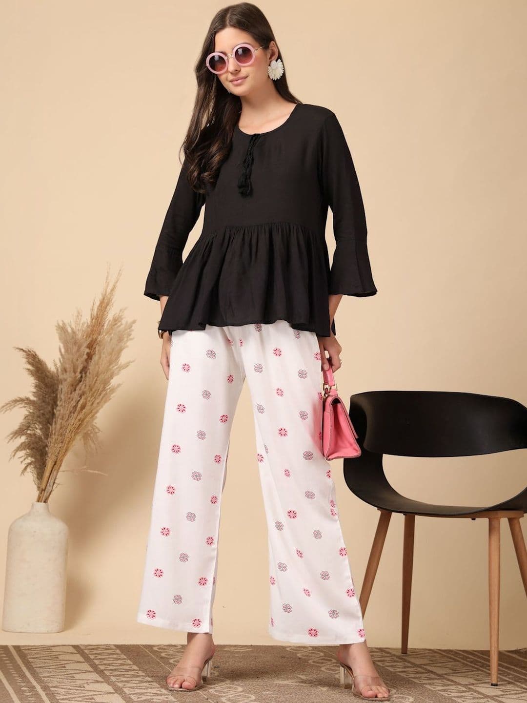 KLOTTHE Women Printed Straight Palazzos thumbnail 2