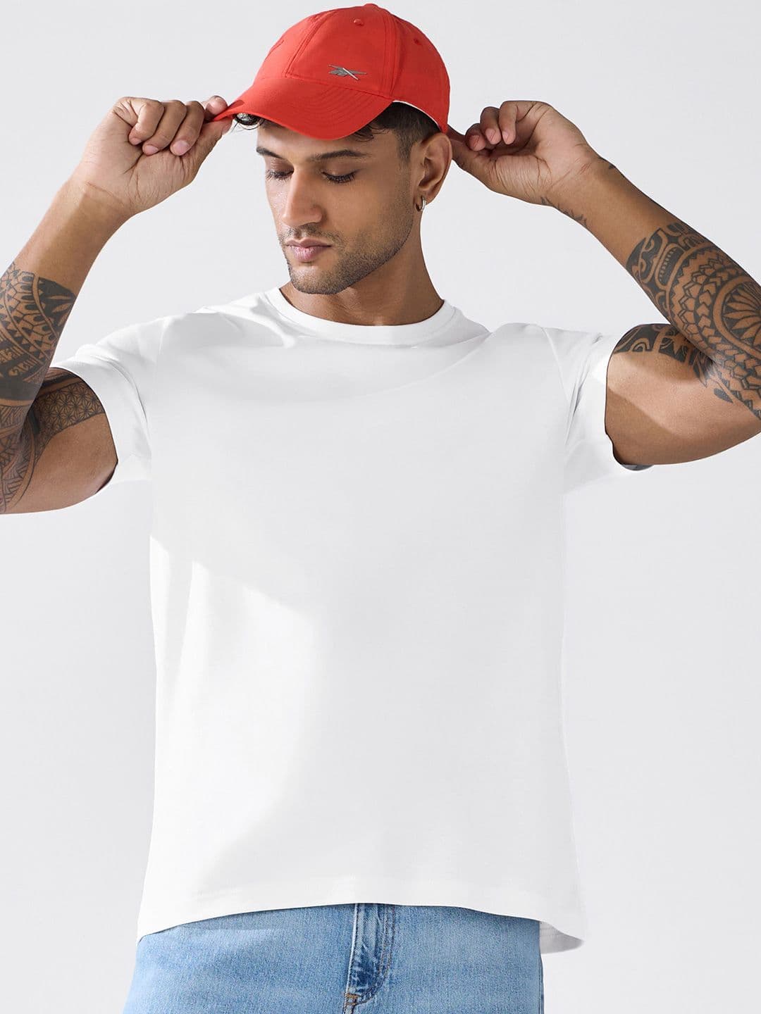 Bewakoof Men White Interlock Cotton T-shirt - view 1