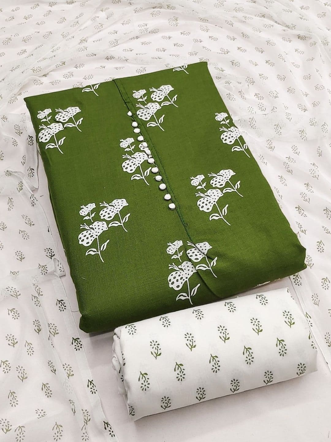 LeeliPeeri Designer Printed Pure Cotton Unstitched Dress Material thumbnail 3
