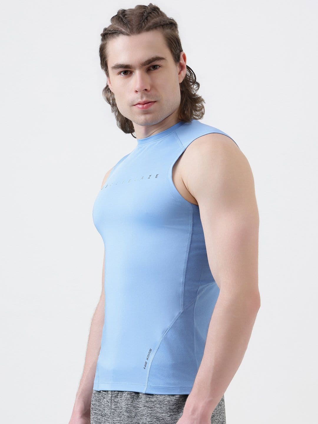 MuscleBlaze Unisex Brand Logo Printed Round Neck Compression T-shirt thumbnail 5