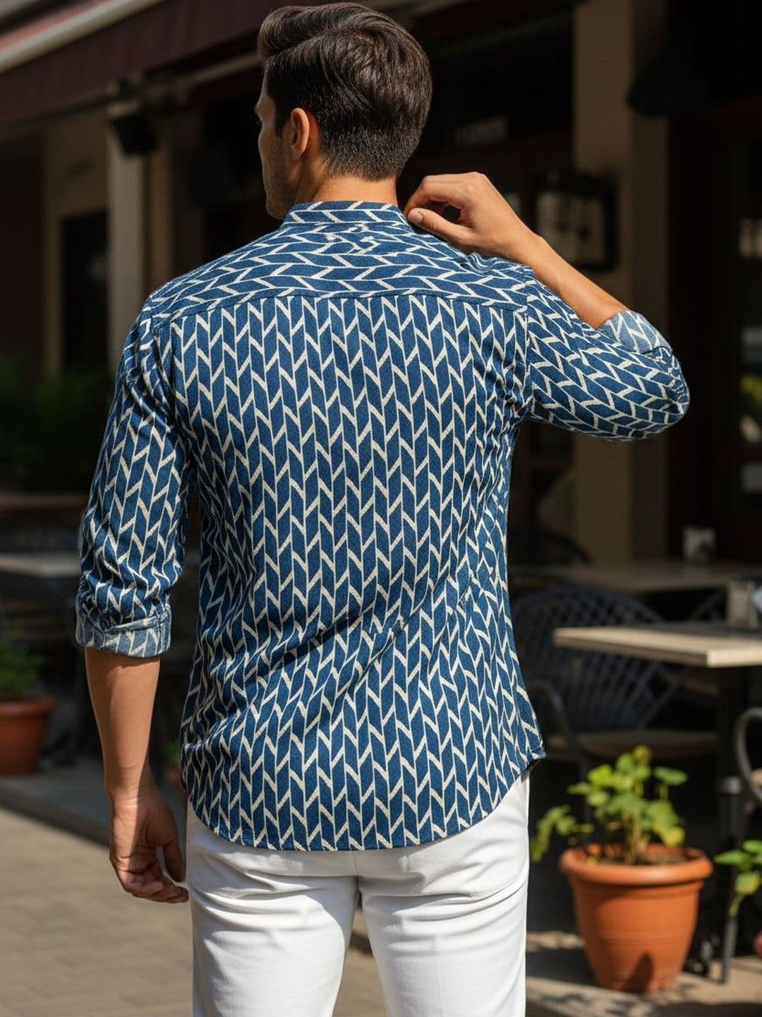 RICH STAG Men Geometric Printed Indigo Kurta thumbnail 2