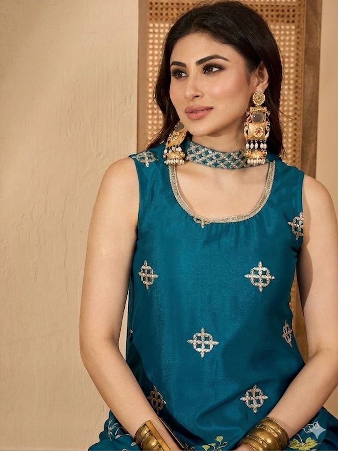 all about you Women Ethnic Motifs Embroidered Regular Thread Work Kurta with Sharara & With Dupatta thumbnail 2