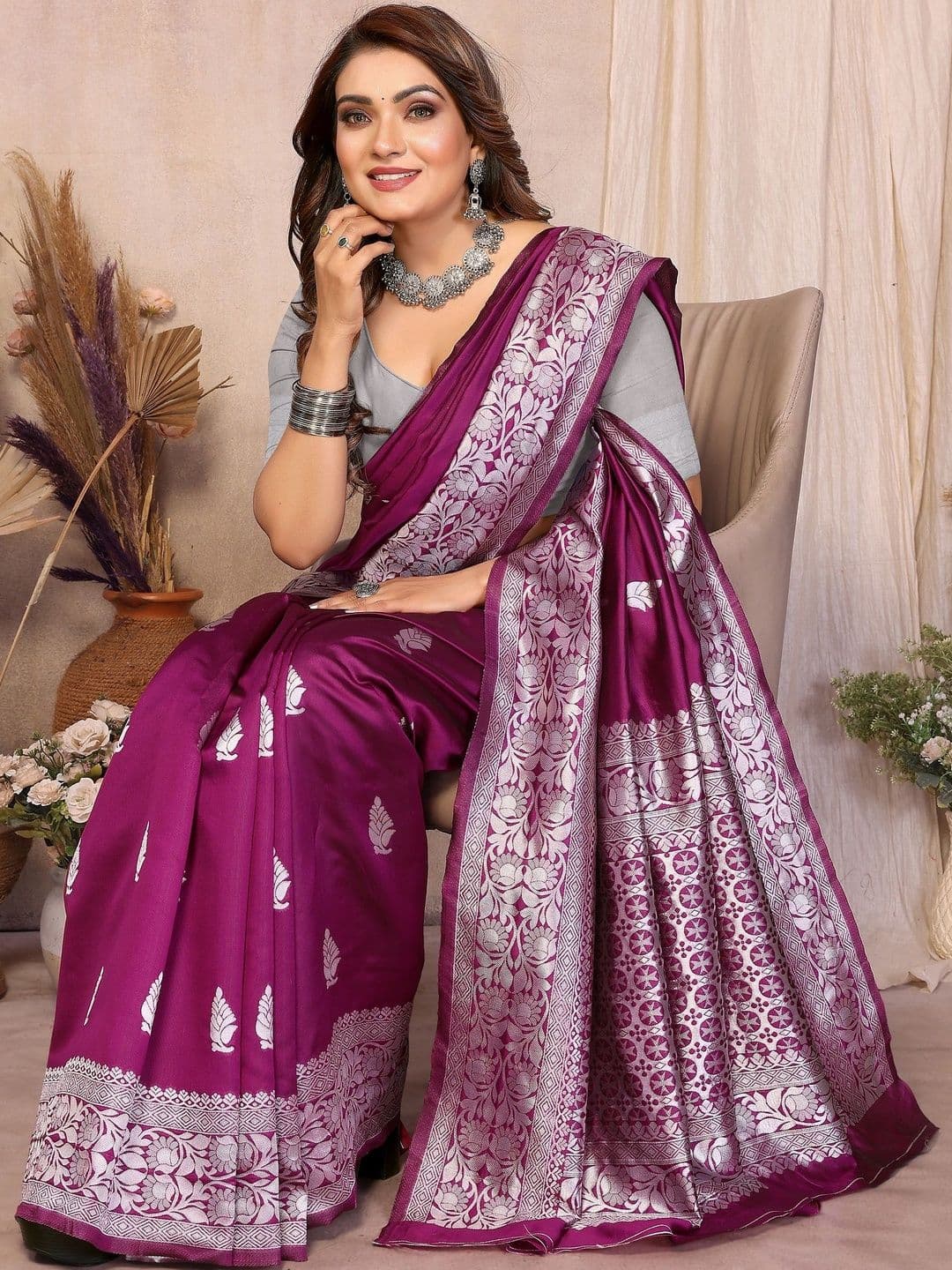 VEDANT VASTRAM Ethnic Motifs Zari Art Silk Handloom Banarasi Saree thumbnail 6