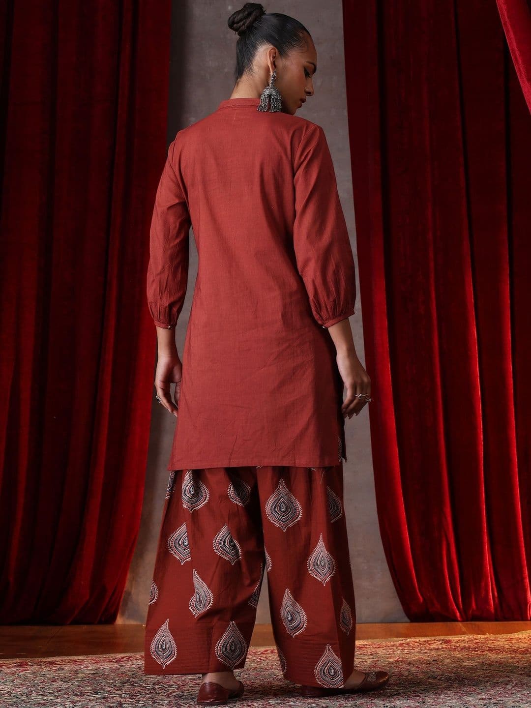 Khushal K Women Ethnic Motifs Embroidered Regular Thread Work Pure Cotton Kurta with Palazzos thumbnail 4