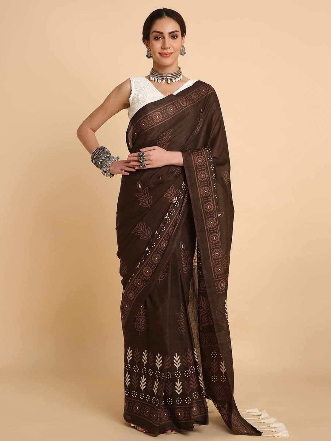 RATAN Women Cotton 1 Minute Pre Draped Saree With Unstitched Blouse Piece And Pocket Saree thumbnail 5