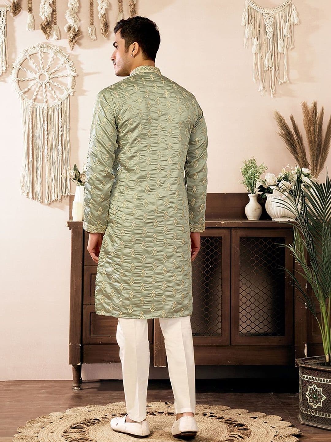 House of Pataudi Embroidered Cotton Mandarin Collar Knee Length Straight Kurta thumbnail 4
